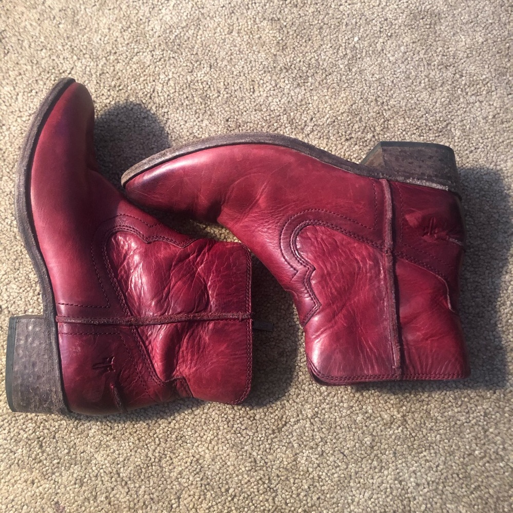Frye Ray seam booties
